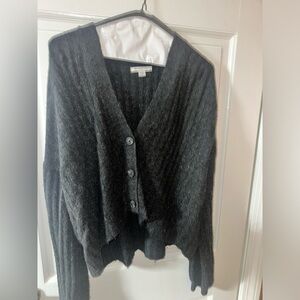 American Eagle grey sweater